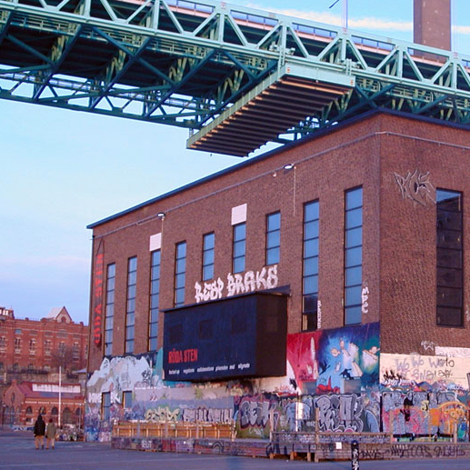 roda_building_bridge.jpg