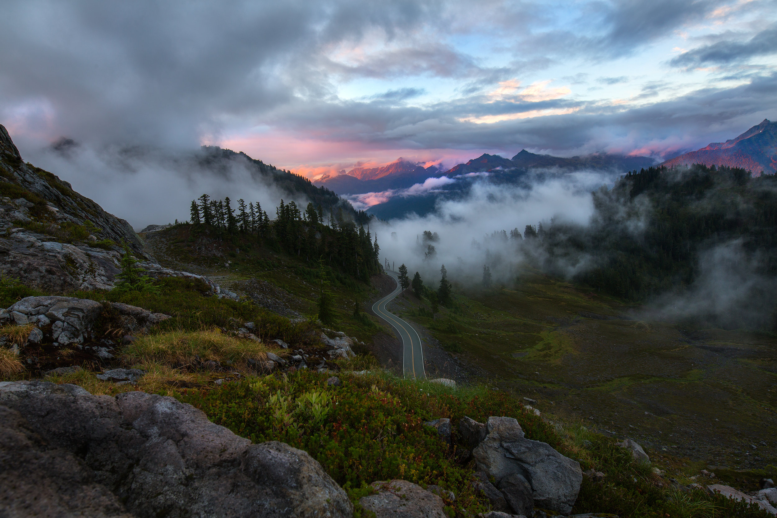  Looking north east from the Artist Point area in Mount Baker-Snoqualmie National Forest. 