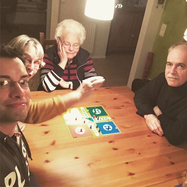 Treasuring the moments. Board game night with my grandma and parents. It's amazing how much fun such a classic can be. .
#Ludo #Mensch&Auml;rgereDichNicht #Brettspiele #Klassiker