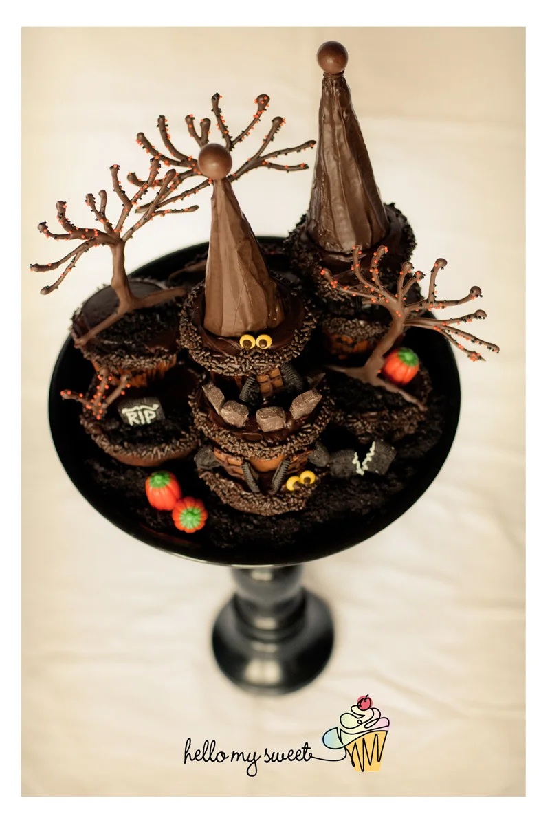 Haunted House - Halloween - Fun Cupcake