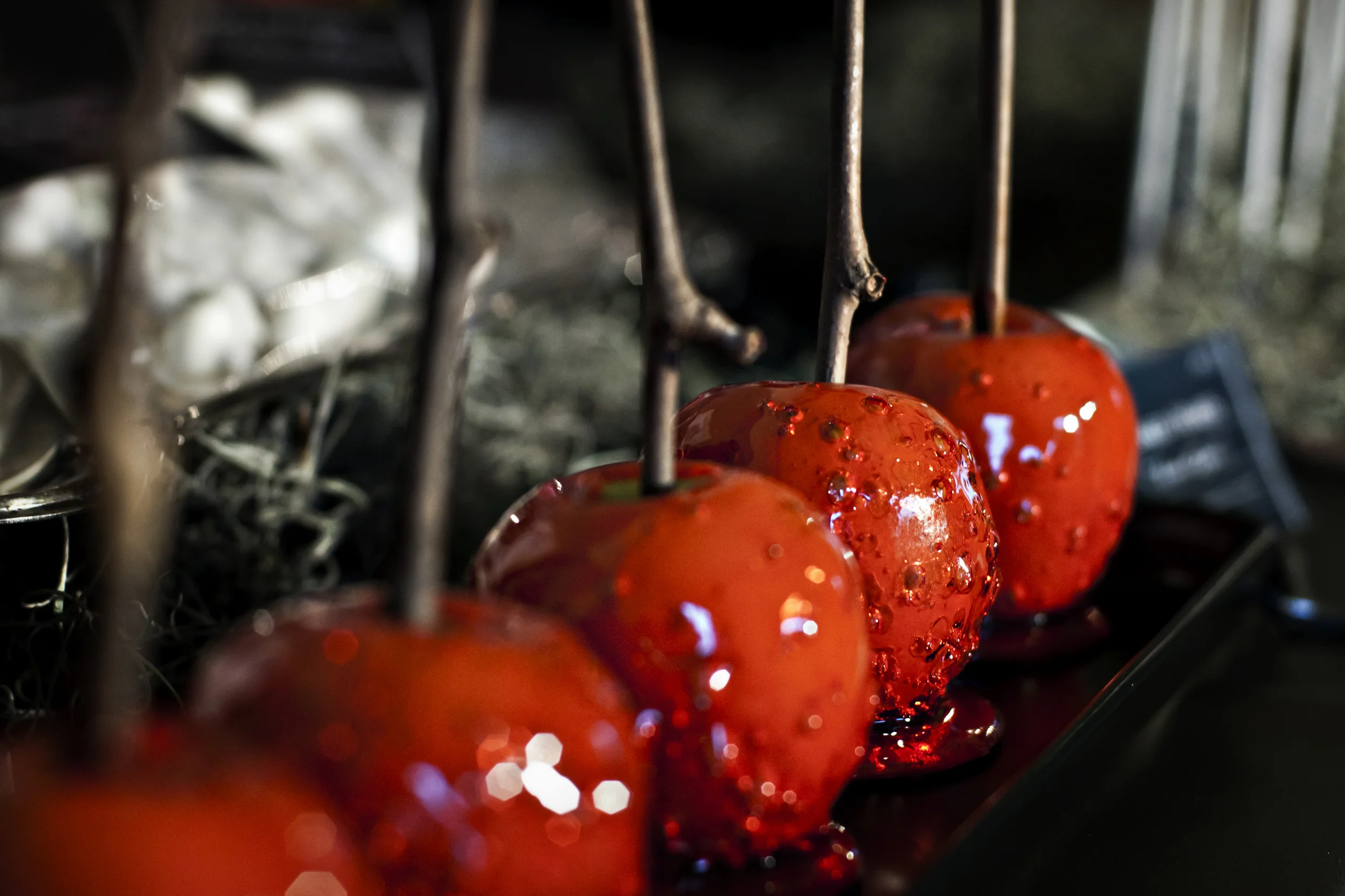 Halloween2011_Apple2.jpg