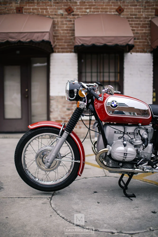bavarian cafe bmw r75 v01.jpg