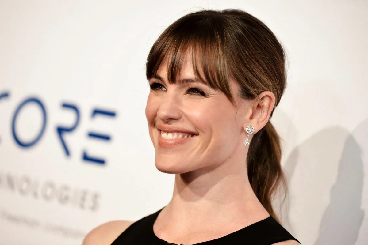 jennifer-garner-at-2014-thirst-gala-in-los-angeles_12.jpg