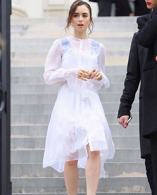 Lily Collins.jpg