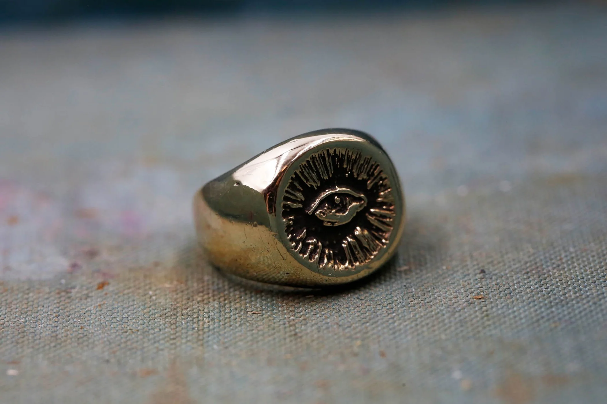 THE HUNT NYC - Gold Signet Ring — THE HUNT NYC