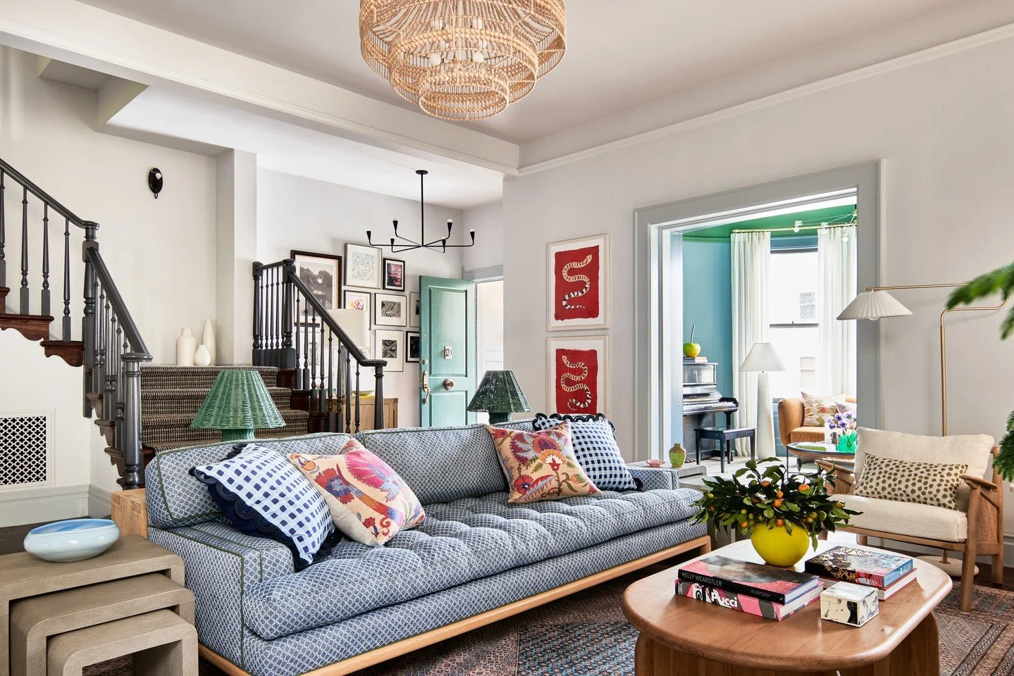 Wrapping up 2025 lost in the wonder of all this texture and color. ⁠
⁠
📸: @kuohphotography⁠ as seen on @housebeautiful ⁠
⁠
#studiomunroe #roomoftheday #roomwithaview #interiordesign #sanfrancisco #hometour #housebeautiful