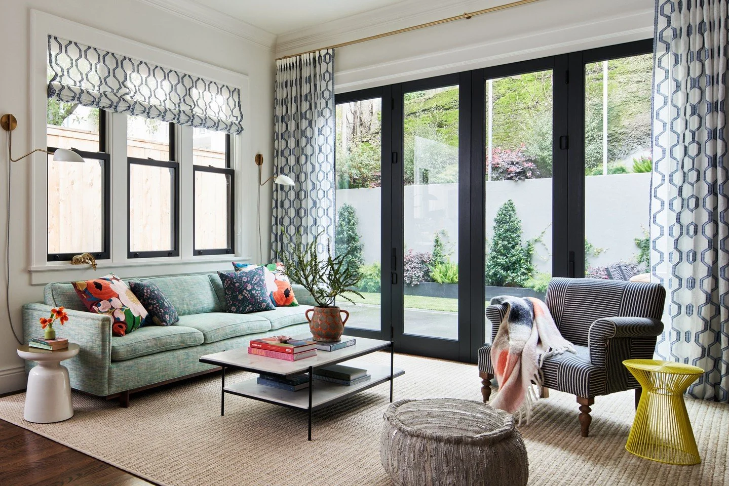 ⁠364 days of hangout opportunities are ahead in 2026. Which room is your favorite place to gather in your home? ⁠
⁠
📸: @kuohphotography⁠ as seen on @housebeautiful ⁠
⁠
#studiomunroe #roomoftheday #roomwithaview #interiordesign #sanfrancisco #hometou