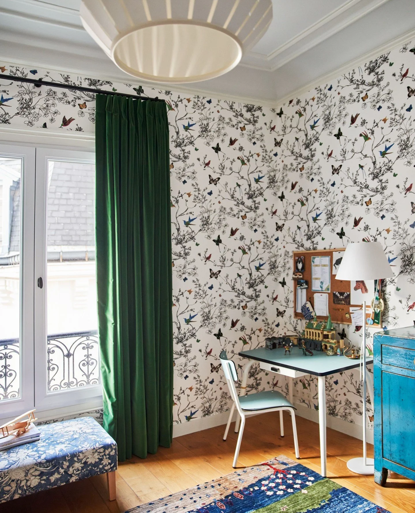 ⁠Surefire combos: Patterned walls + solid drapery or solid wall + patterned draperies.⁠
⁠
📸: @kuohphotography⁠ / coming soon in the May 2026 issue of @sanfrancisco.magazine @modernluxury ⁠
⁠
#studiomunroe #roomoftheday #roomwithaview #interiordesign