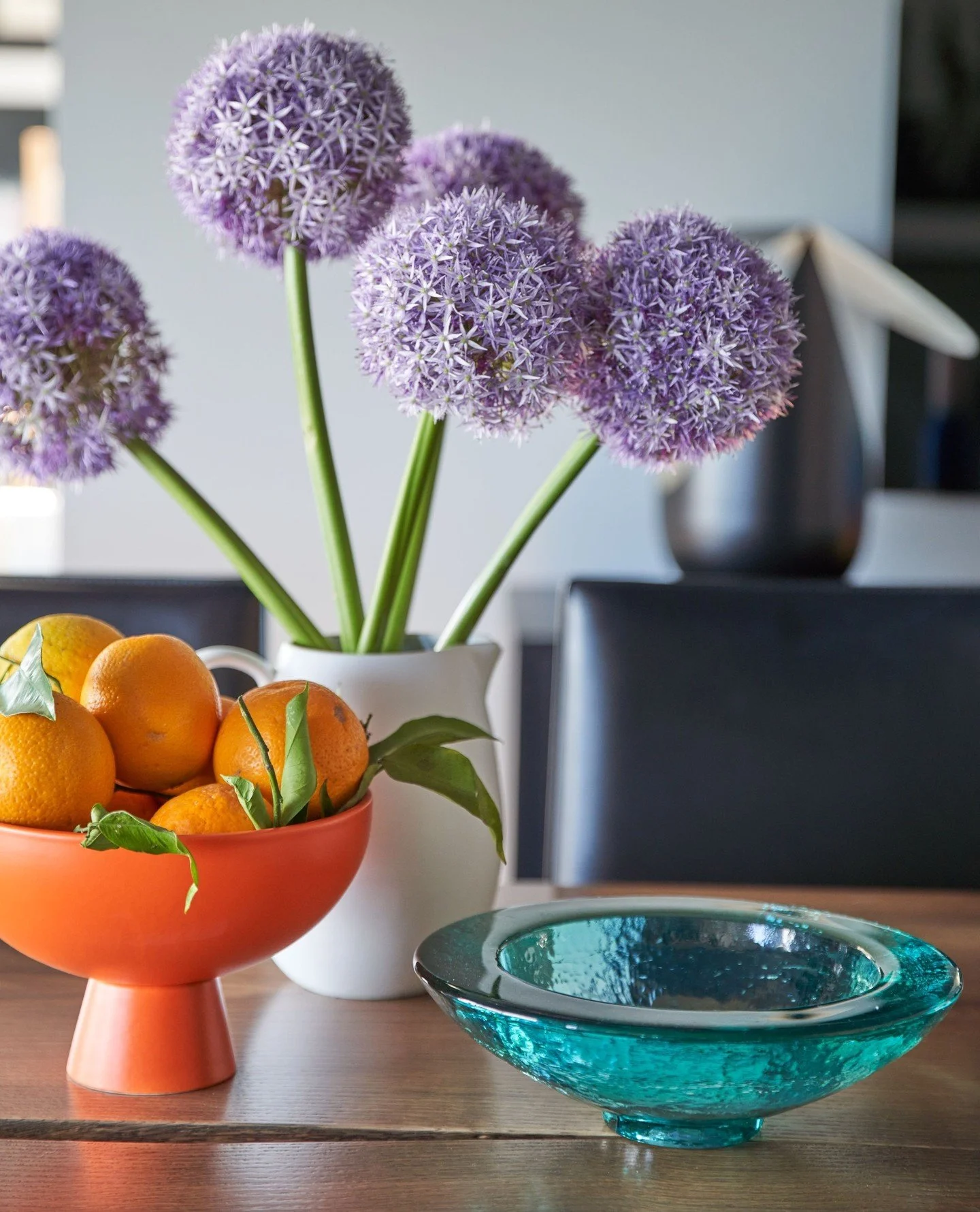 ⁠Happy flowers, happy home.⁠
⁠
📸: @kuohphotography⁠ ⁠
💐: @ajamalia ⁠
⁠
#studiomunroe #roomoftheday #roomwithaview #interiordesign #sanfrancisco #millvalley