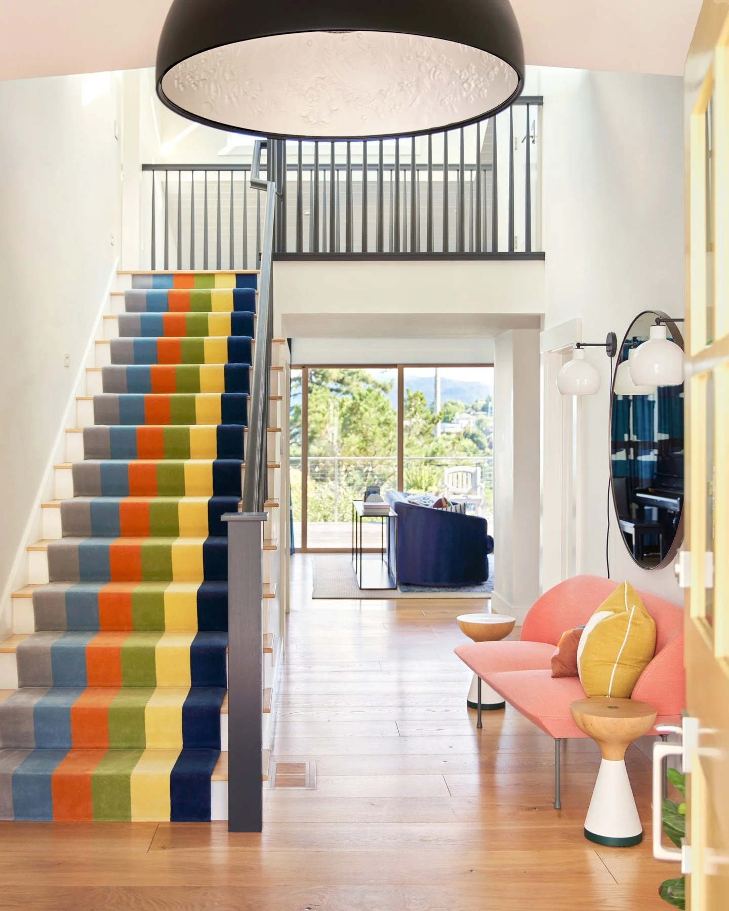 ⁠Welcome to our vibrant and playful Milll Valley project... We love her! All the details cabin be found now on www.sunset.com. ⁠
⁠
📸: @kuohphotography⁠ as seen on @sunsetmag ⁠
💐: @ajamalia ⁠
⁠
#studiomunroe #roomoftheday #roomwithaview #interiordes