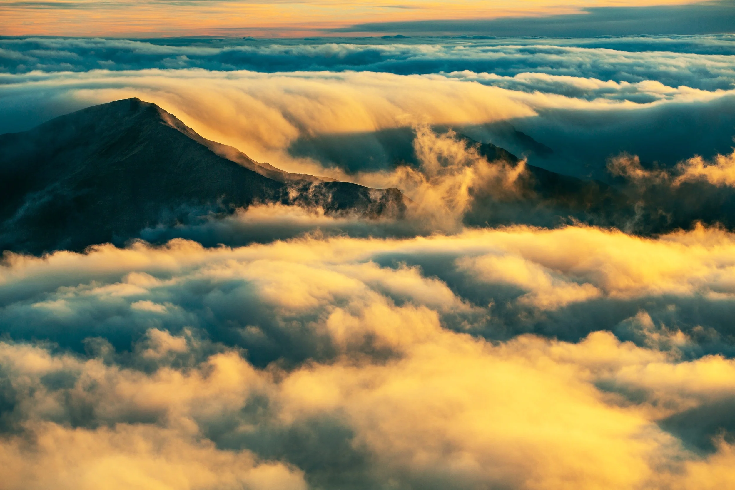 cloudsmountain.jpg