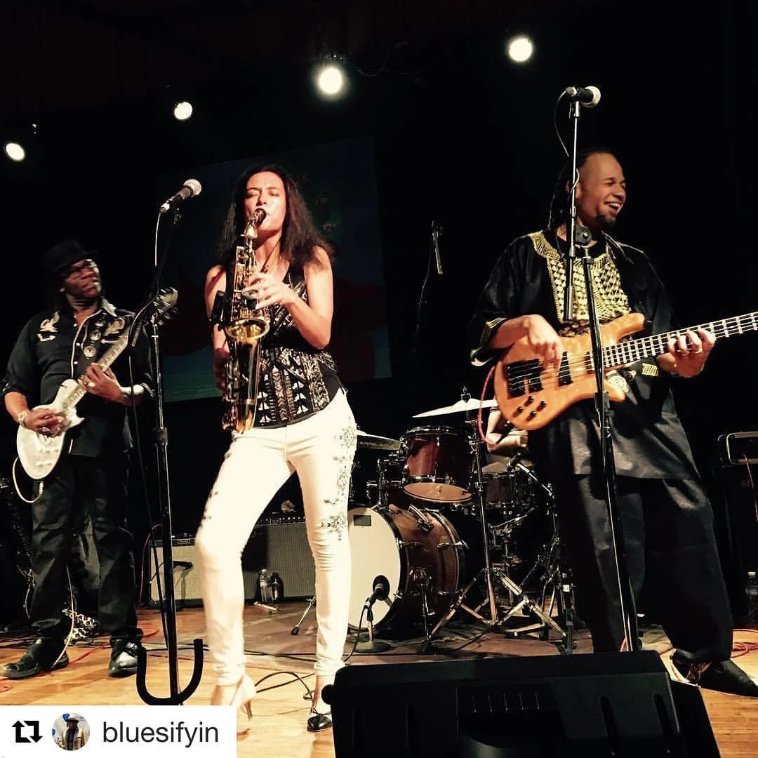 Joe Louis Walker, Vanessa Collier, & Lenny Bradford - The Falcon Dec 26, 2016