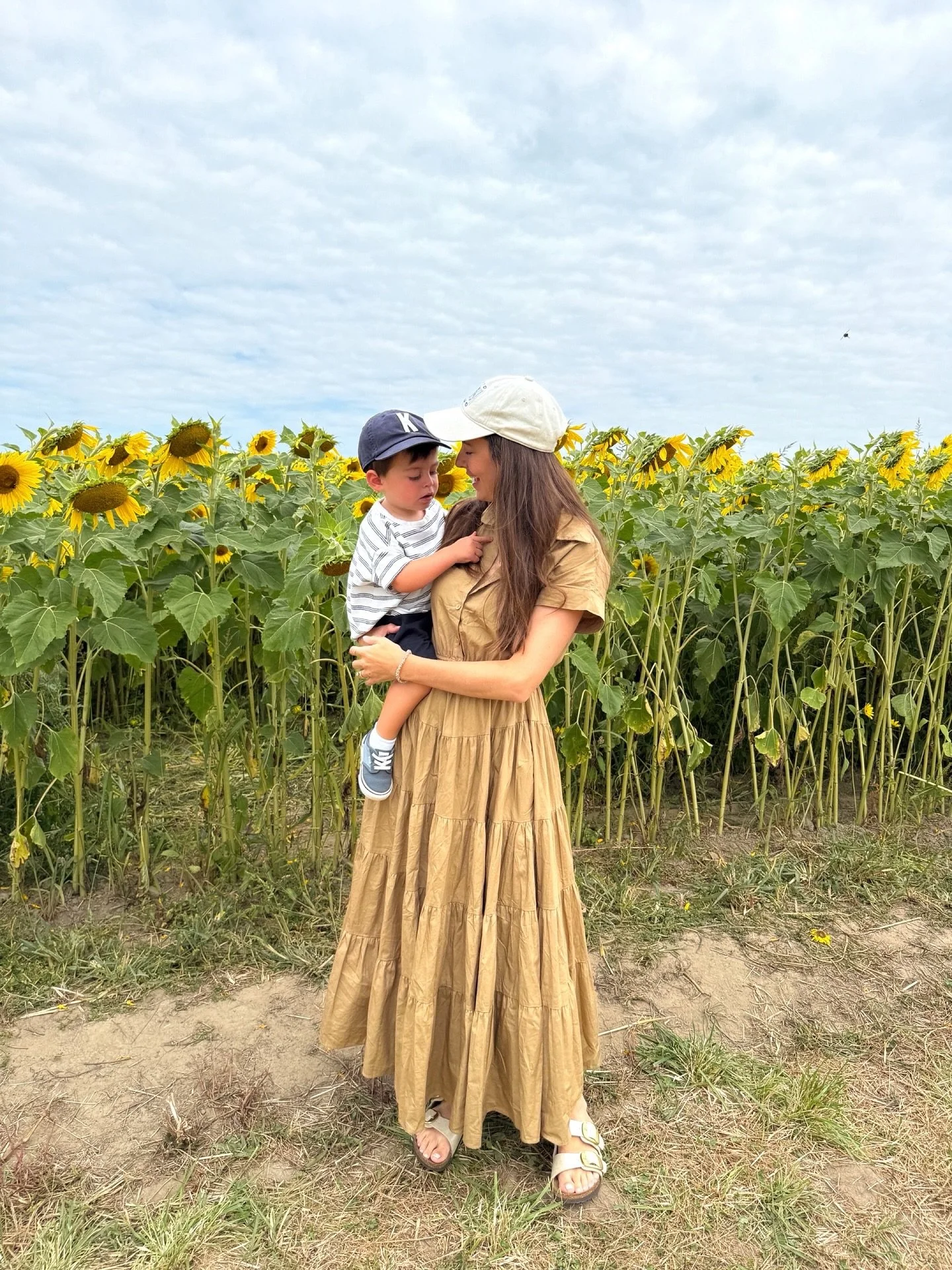 Family farming 🌻🫐 &hellip; without the farming part.