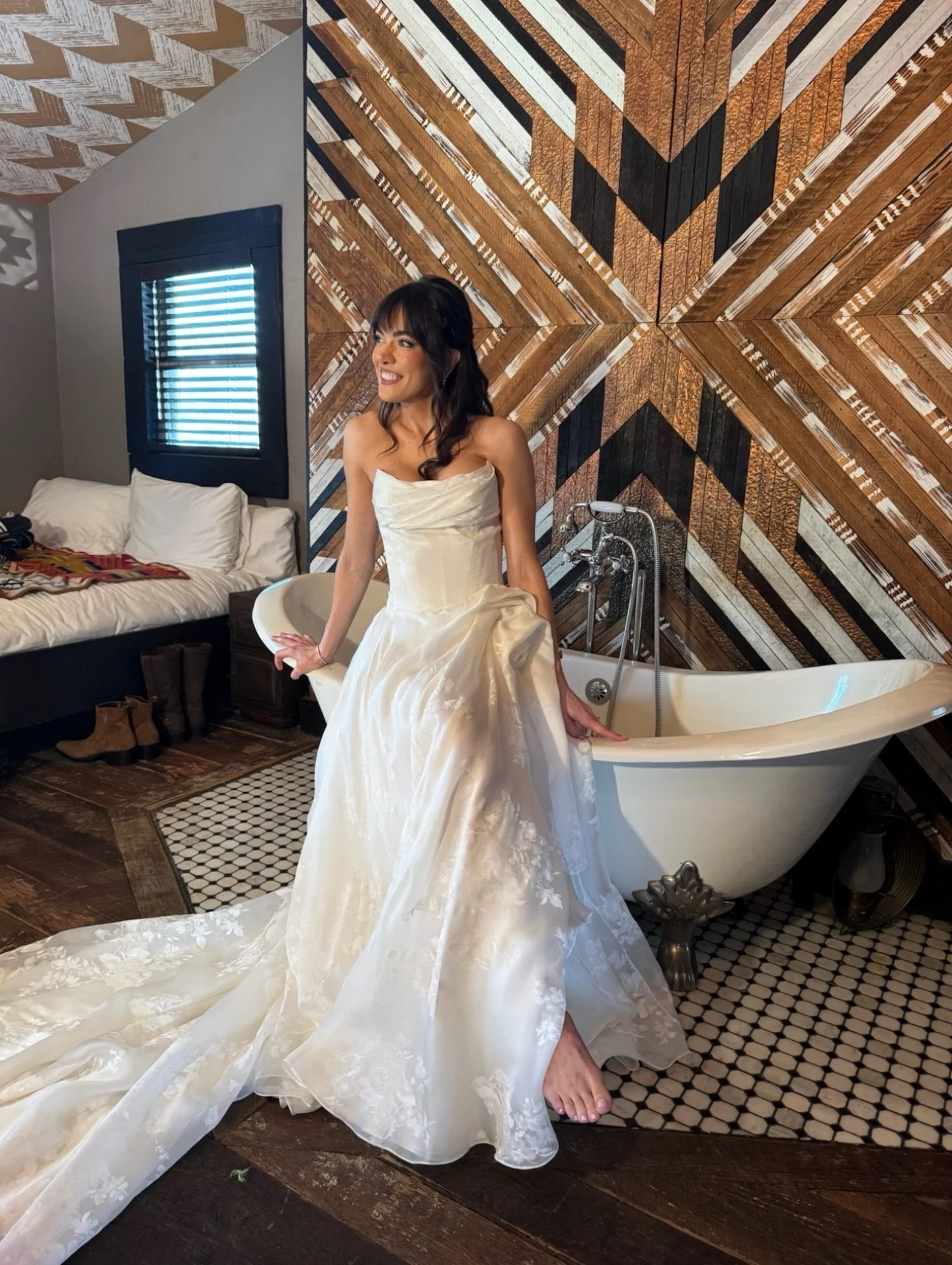 JJ &amp; Johnny&rsquo;s epic Nashville wedding weekend 🙌❤️✨10/10, would attend again.