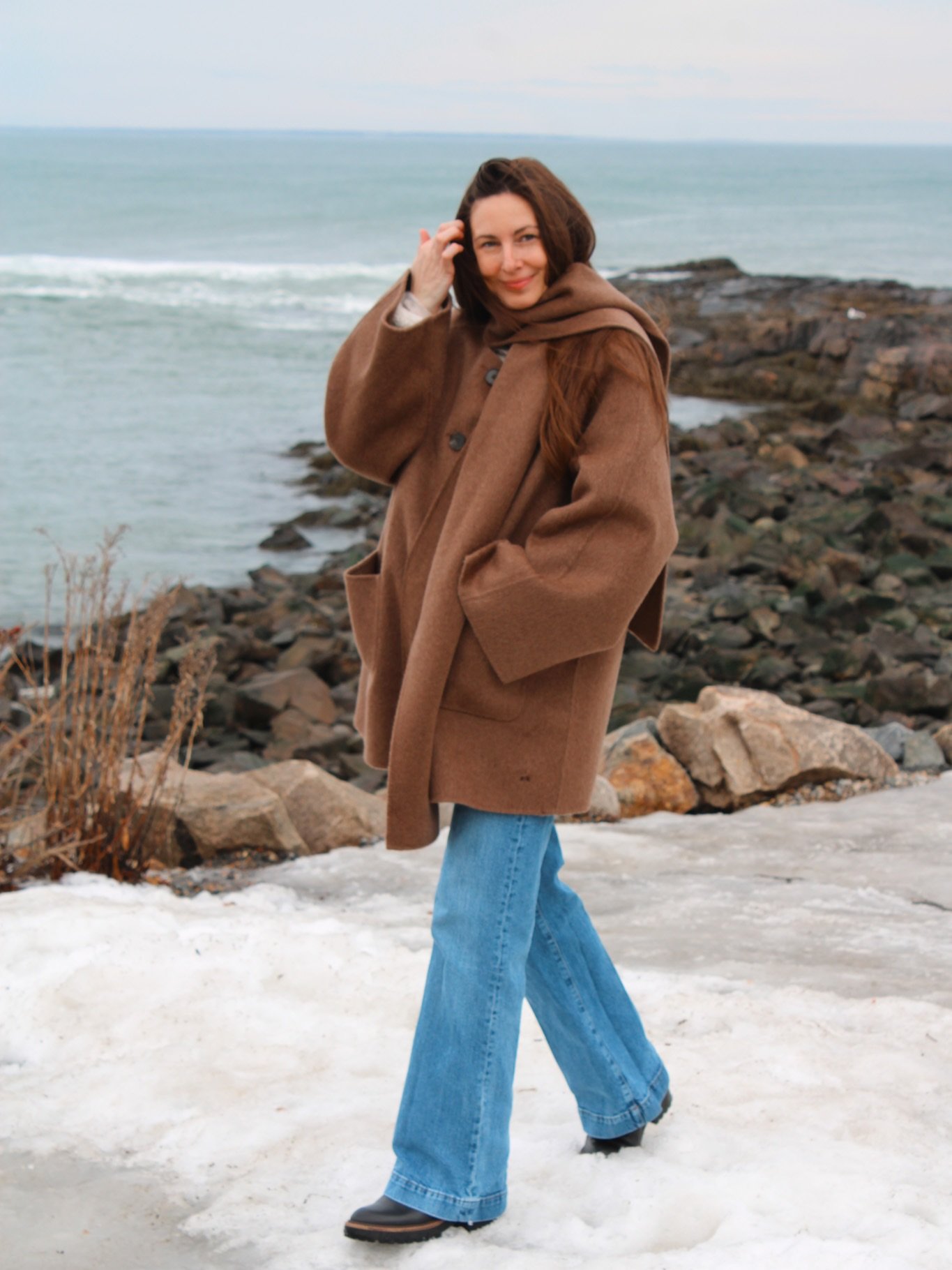 Shoutout to the coat that&rsquo;s getting me through this freezing 🥶 cold season