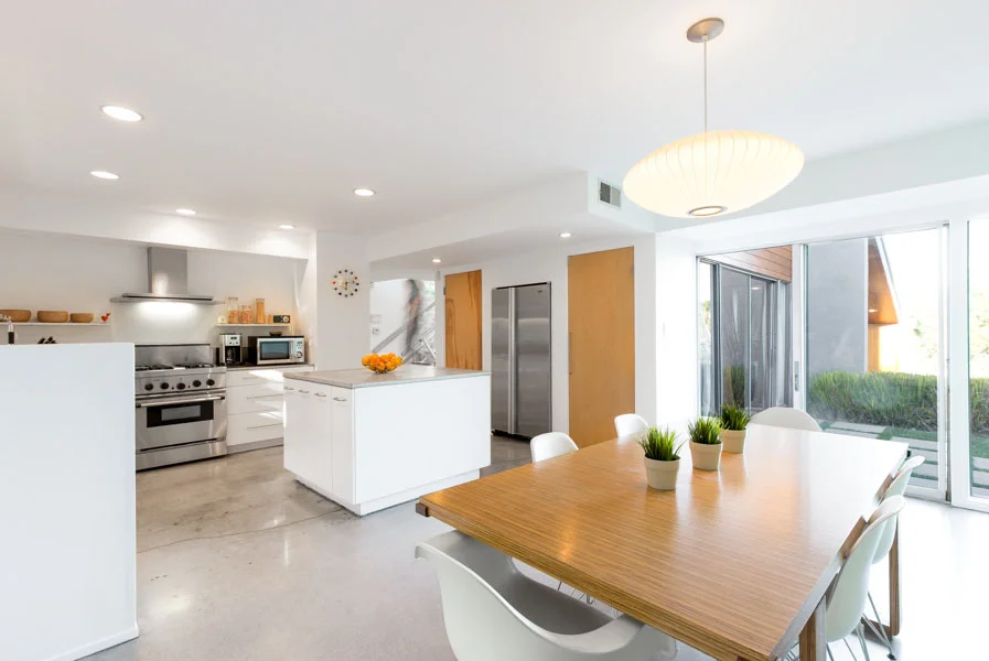 Los Angeles Real Estate photo - Kitchen