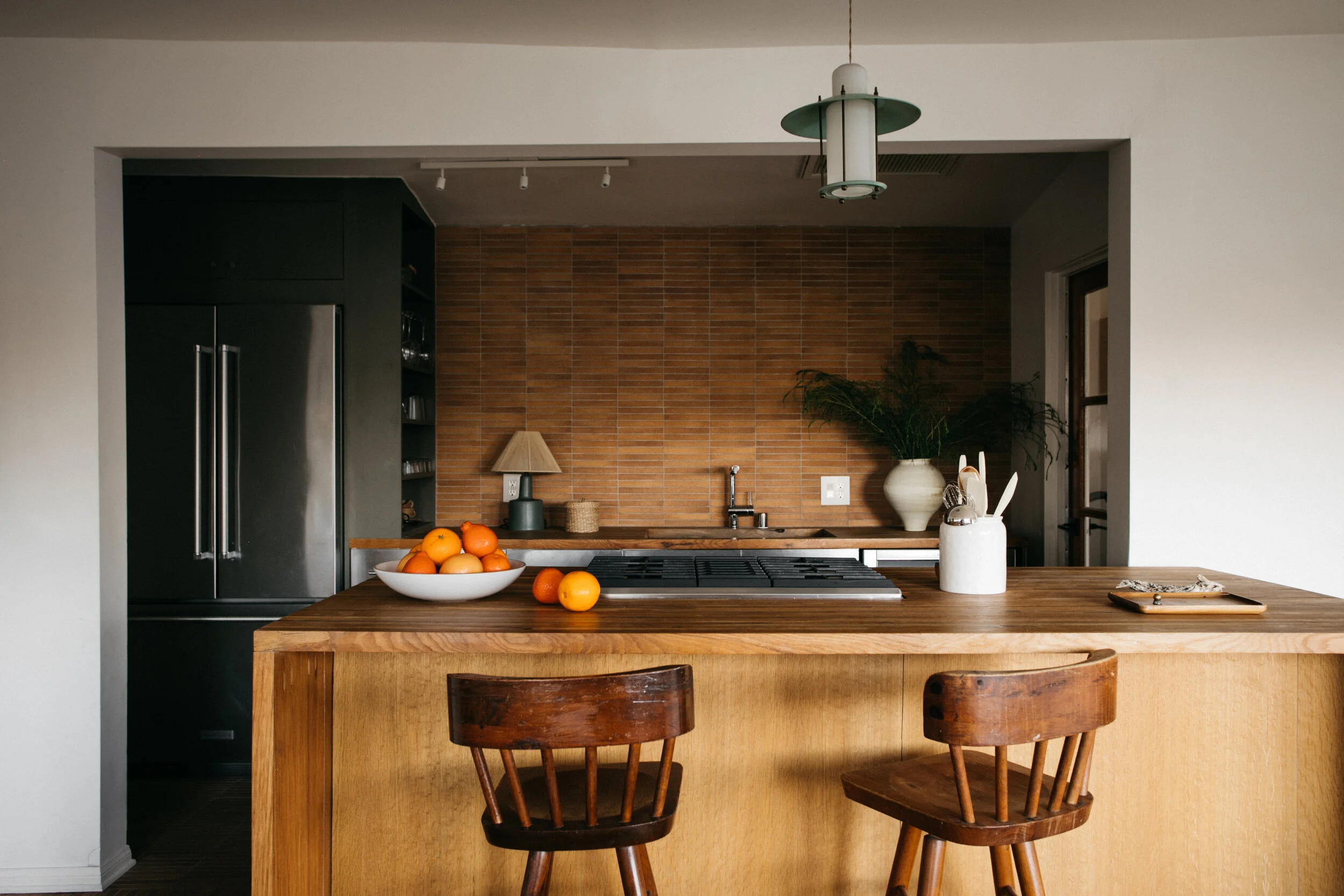 4825 Glenalbyn Dr - virtuallyherestudios.com-4.jpg