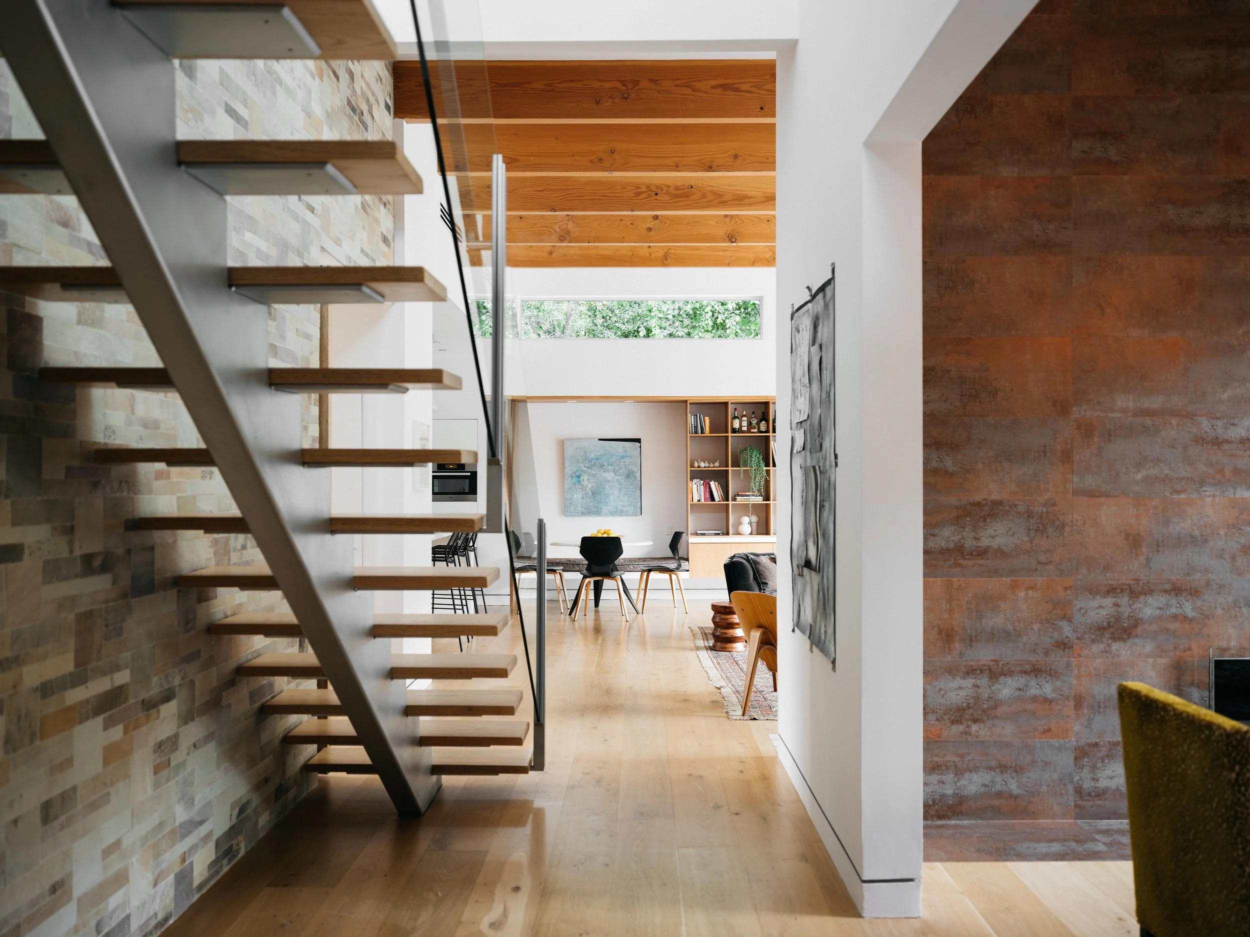 2410 N. Vermont Ave - virtuallyherestudios.com-40.jpg