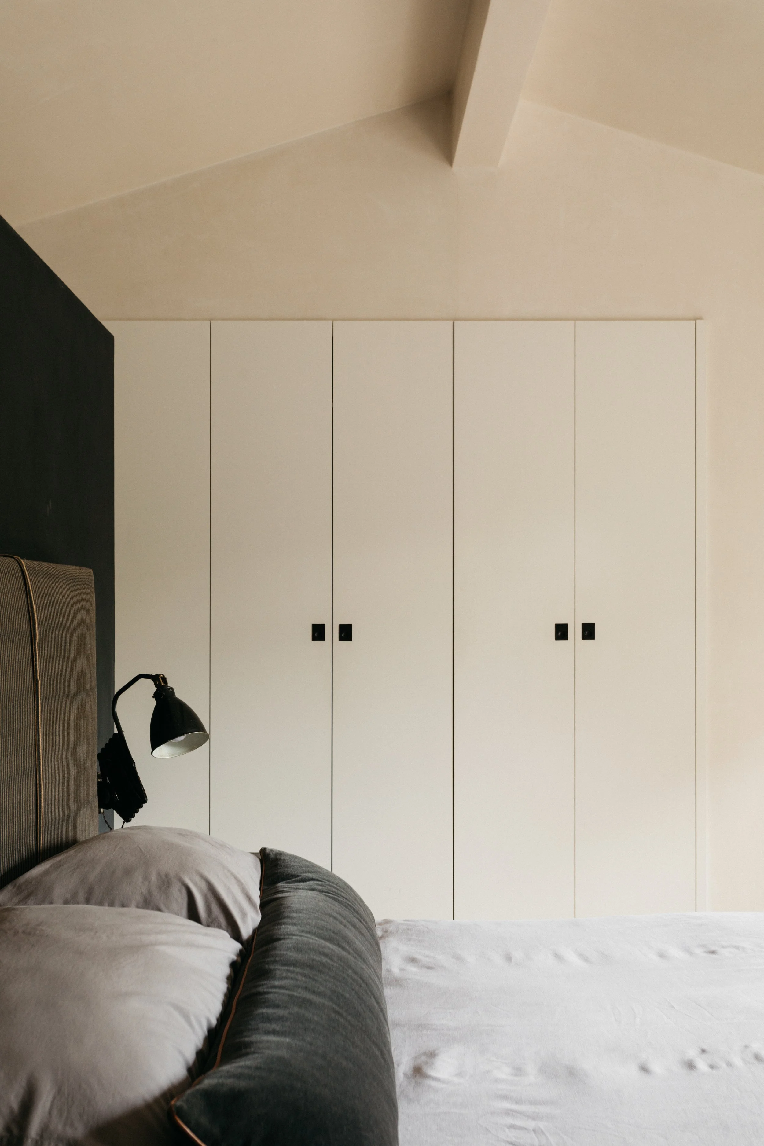 1515 Descanso Dr - virtuallyherestudios.com-17.jpg