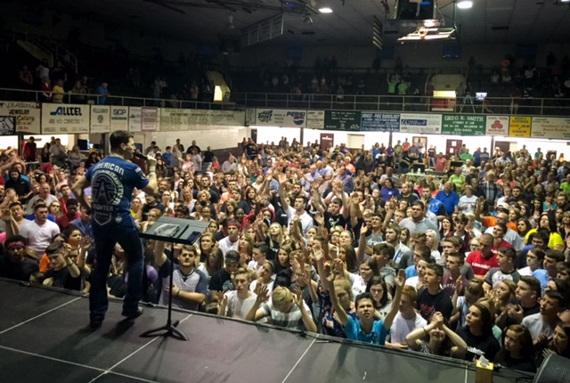 Revival crowd at the Williamson Fieldhouse in Williamson, WV.&nbsp;