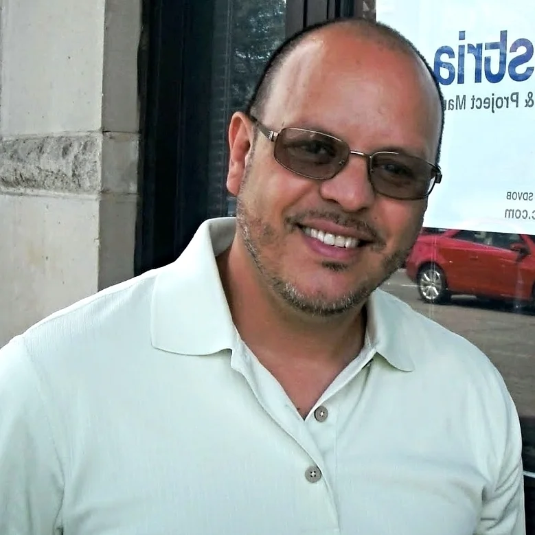 Carlos.jpg