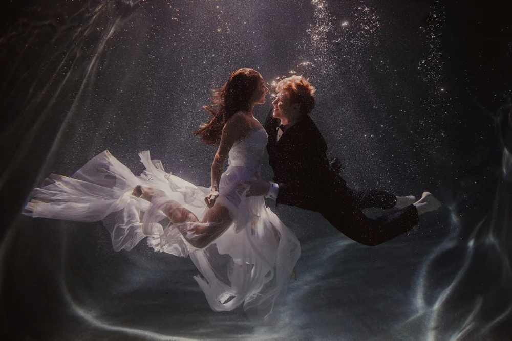 underwater engagement session 03.jpg