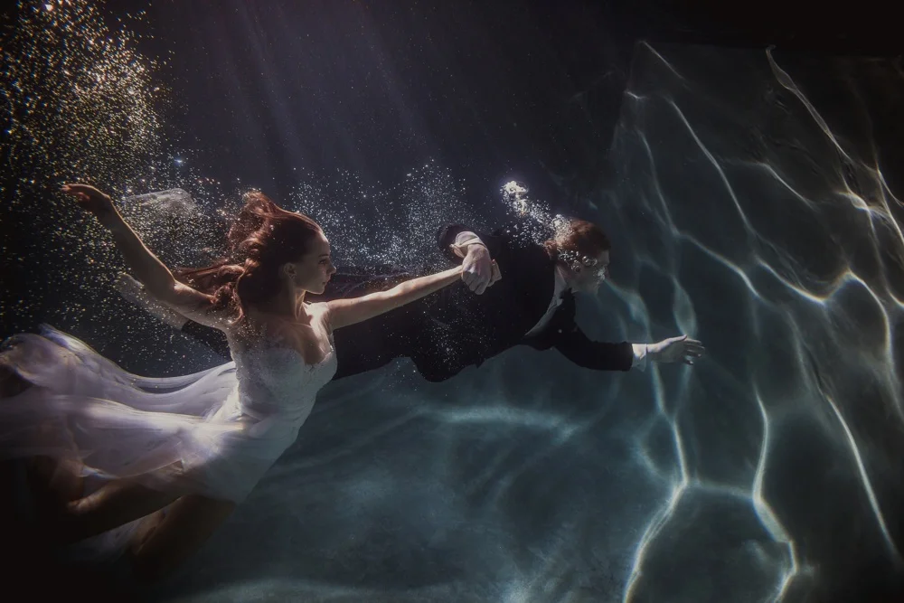 underwater engagement session 07.jpg
