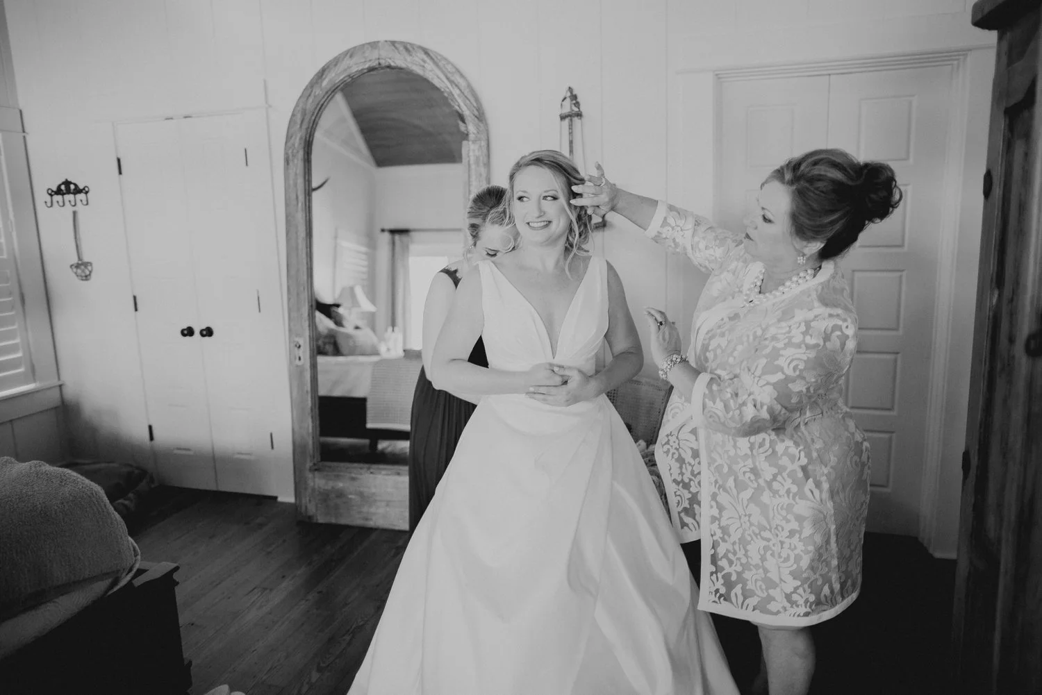 lake house destination wedding 003.jpg