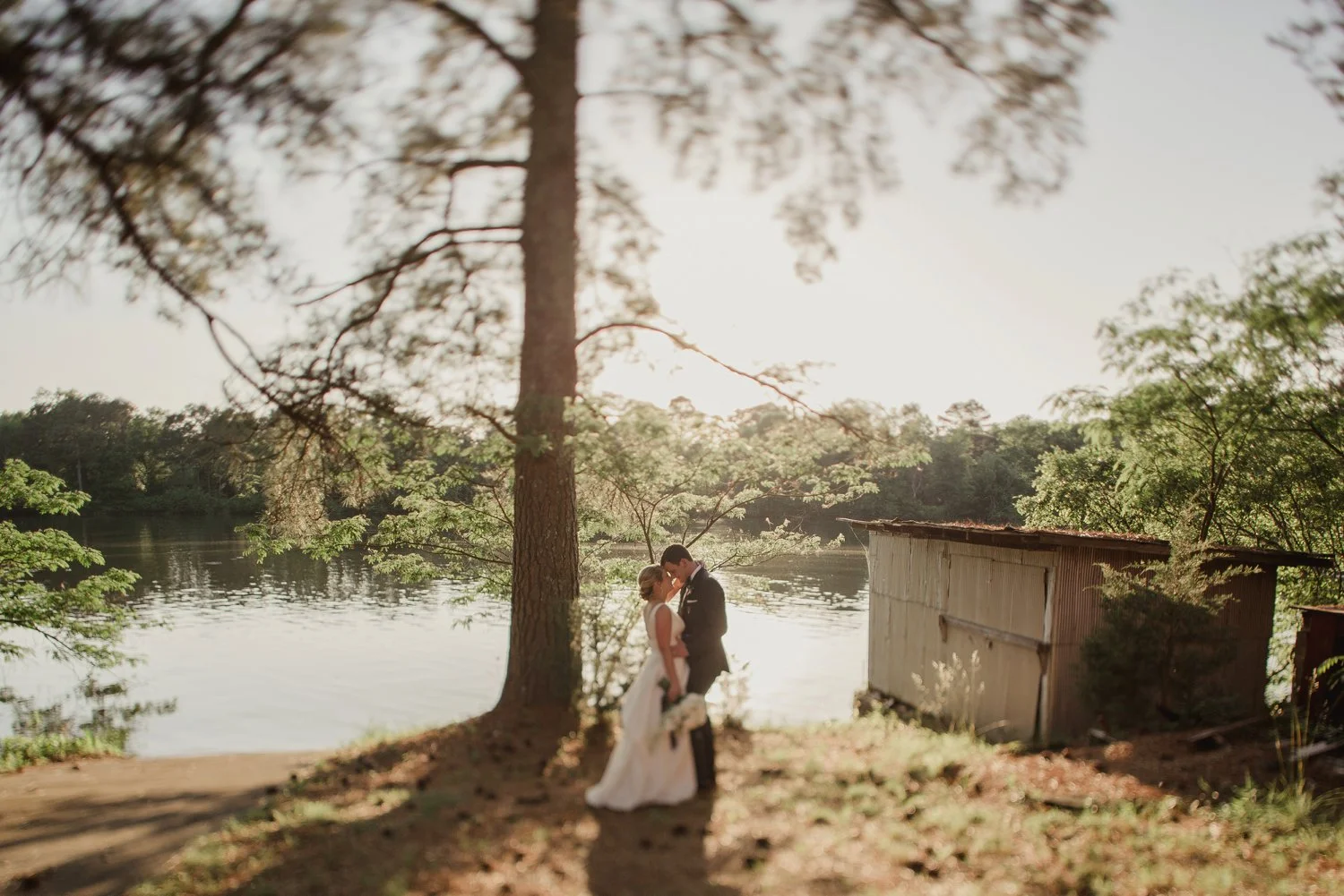lake house destination wedding 043.jpg