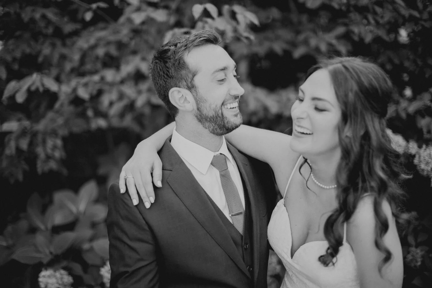 best hamptons wedding photographer 045.jpg