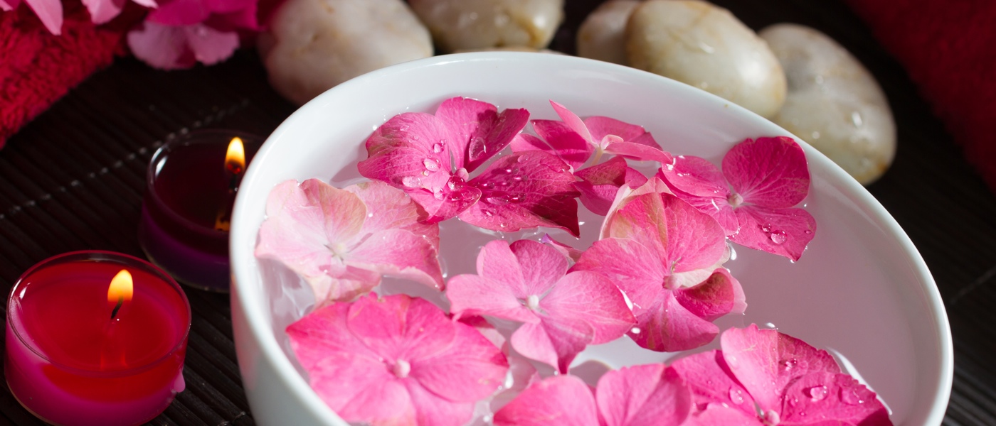 red-flowers-white-bowl.jpg