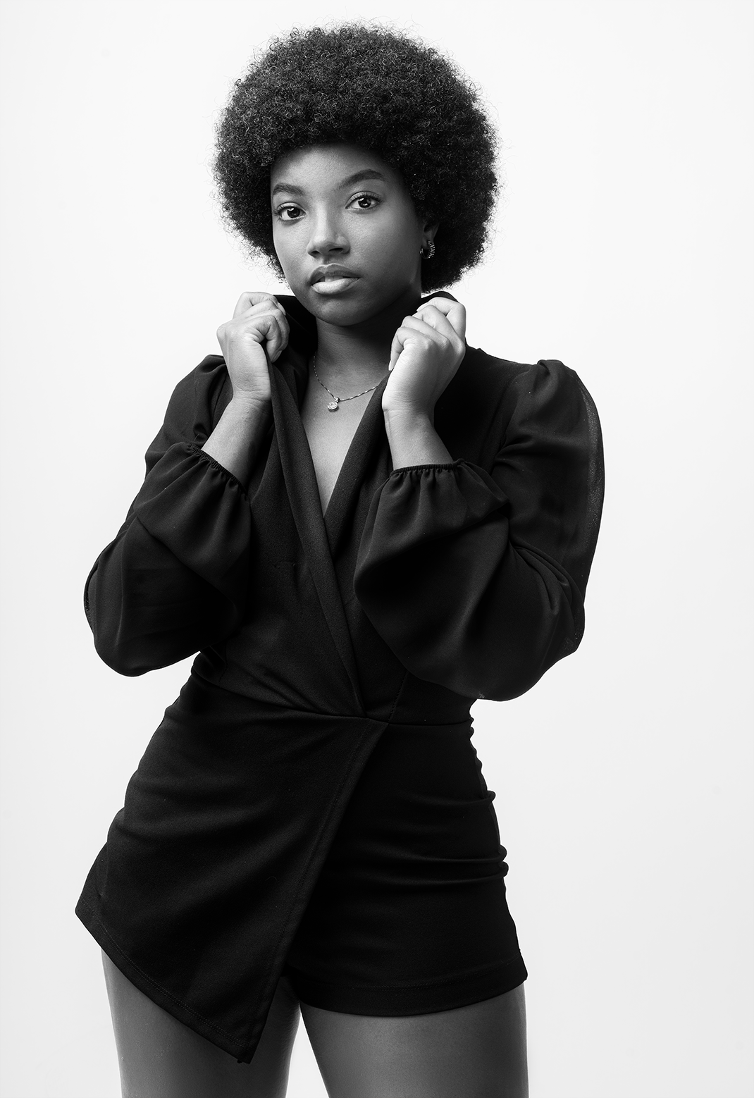 Nichole-01369_BW.png
