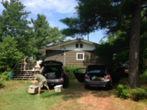 "Going to the cottage", a Canadian tradition explained by a Luxembourger