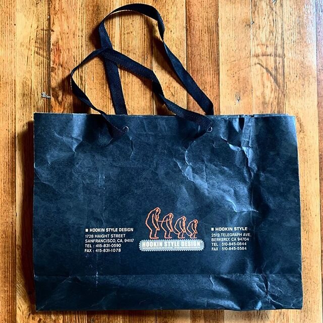 When a Bag is more than just a Bag. I was cleaning out some things yesterday and found the old shop bag. It brought back some good memories from the Bay Area and trips to Seoul,Korea. David (@davidchoonglee) and I started this brand out of our SF apa