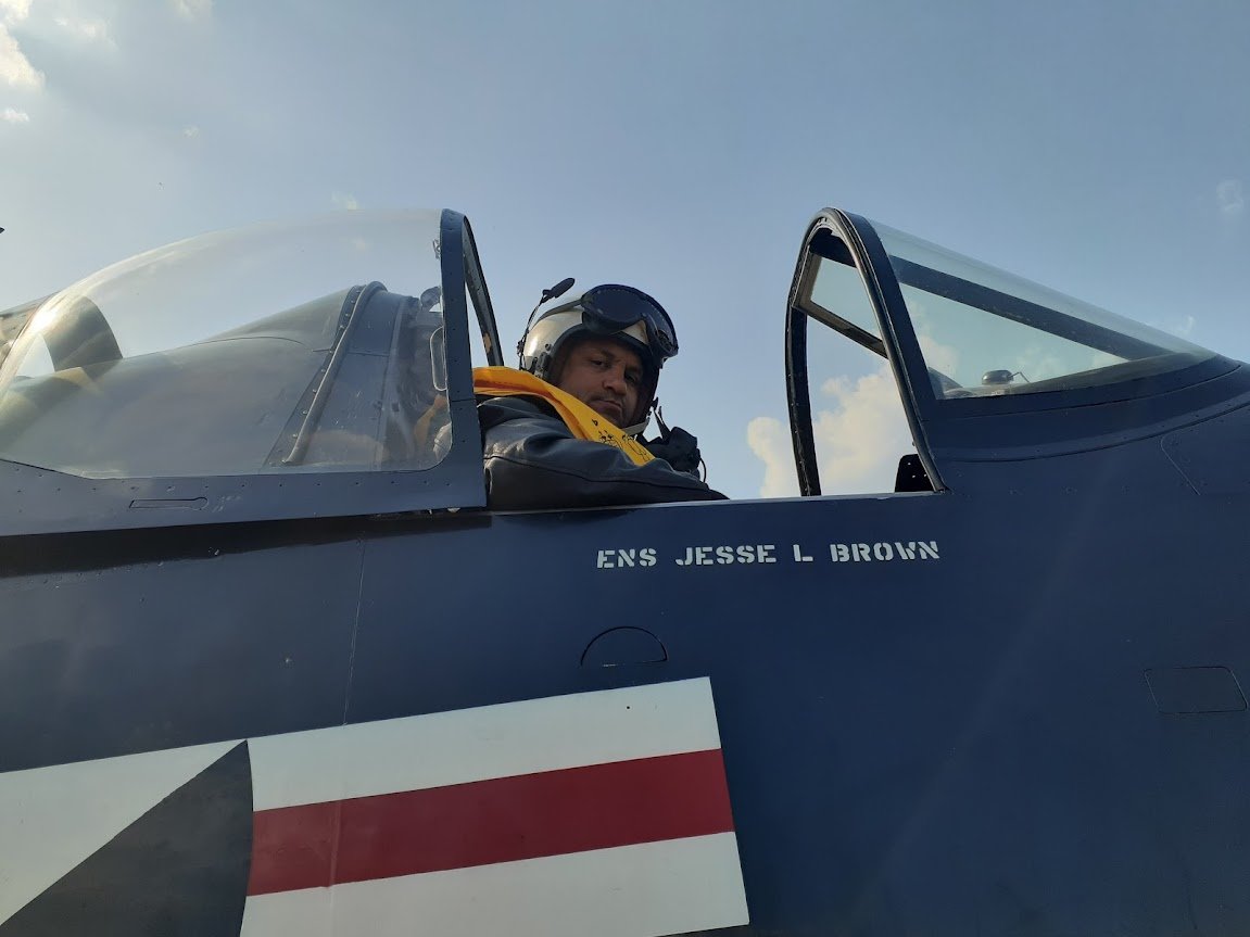 Mike Oliver, Pilot of the F4U Corsair