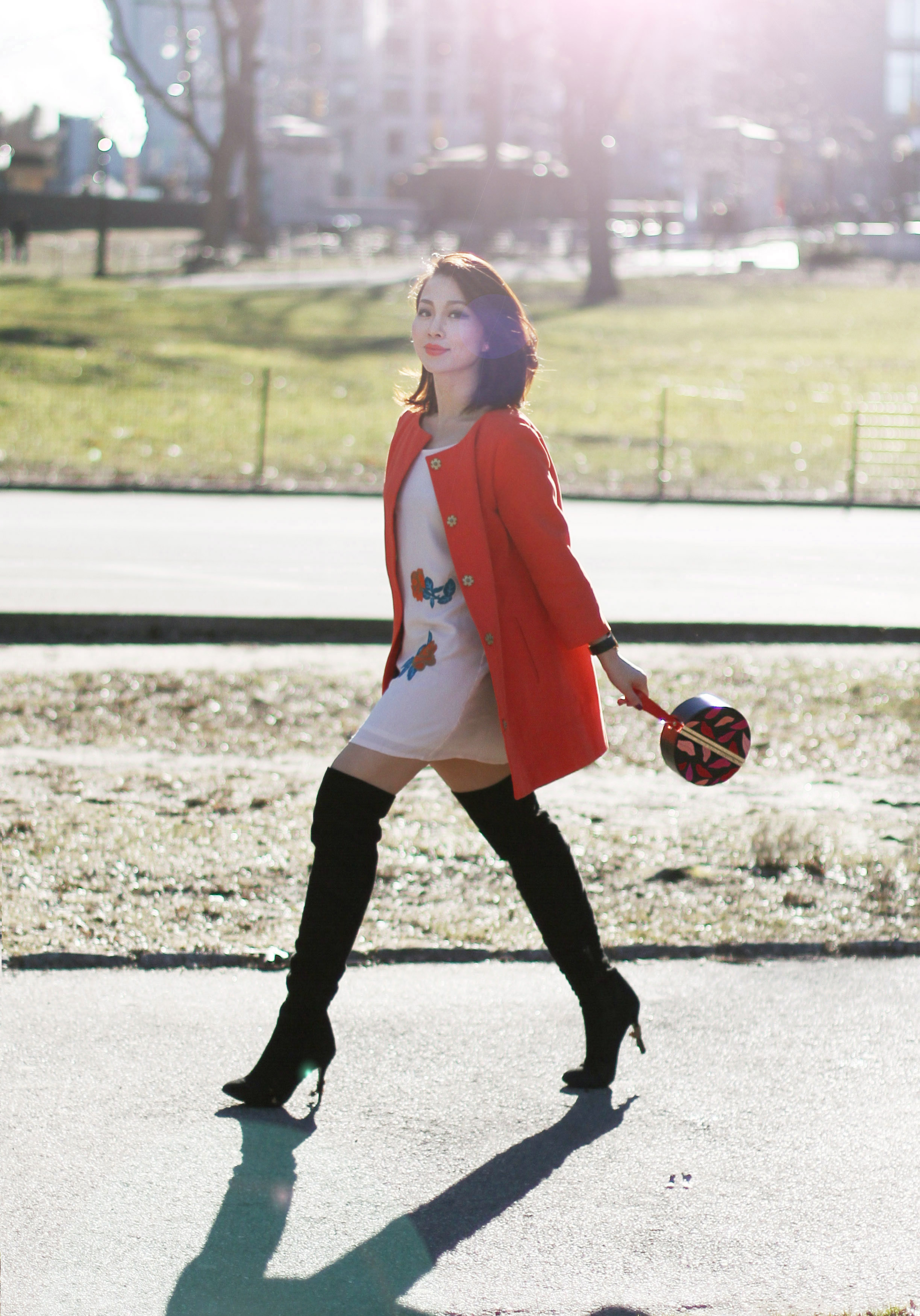 circle clutch outfit3.jpg