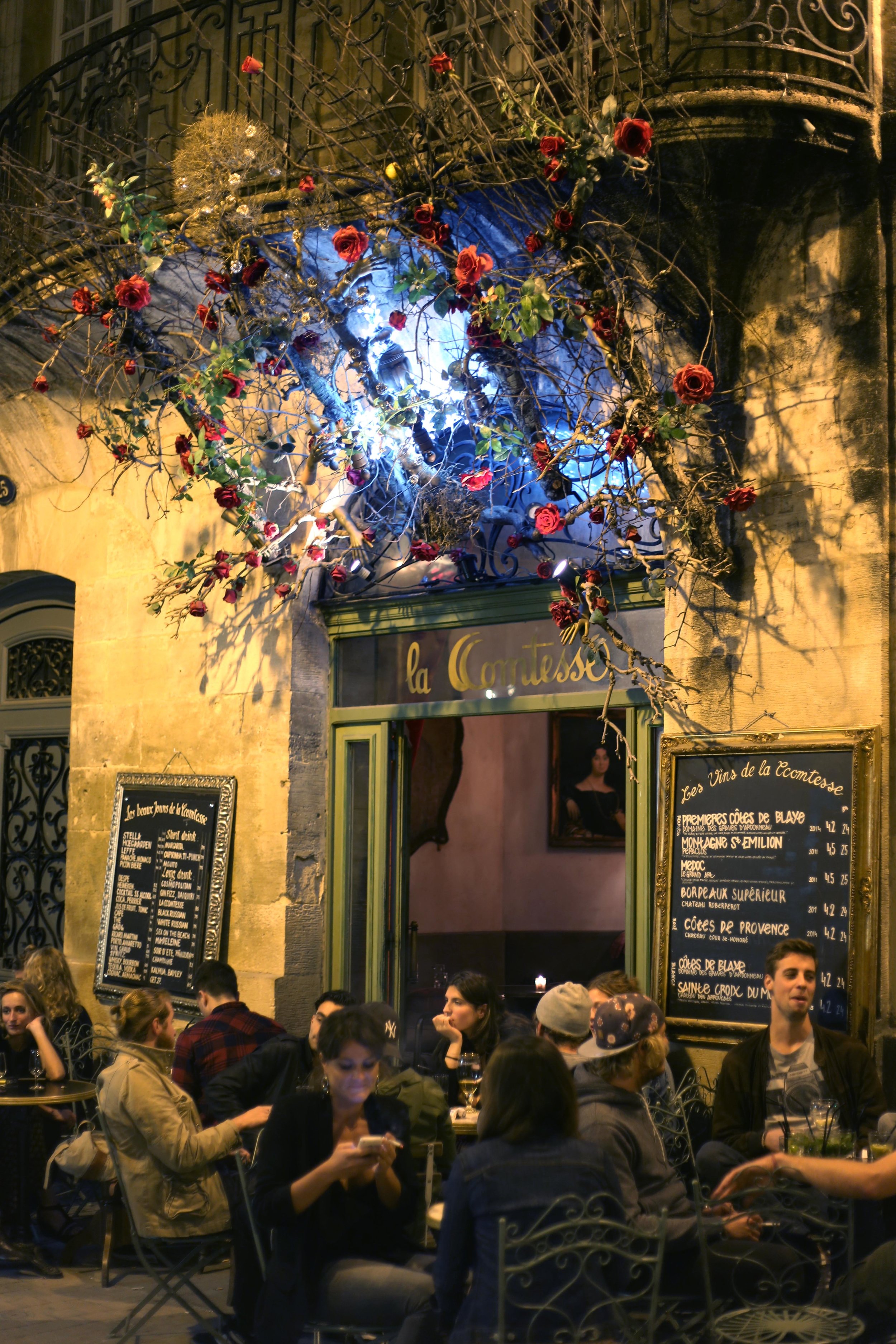 Bordeaux night life crowd.JPG