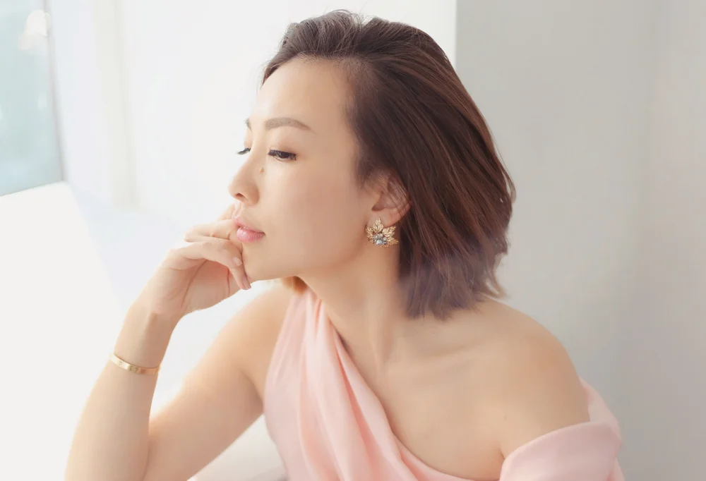 maggie wu lousie cllip on earrings 2.JPG