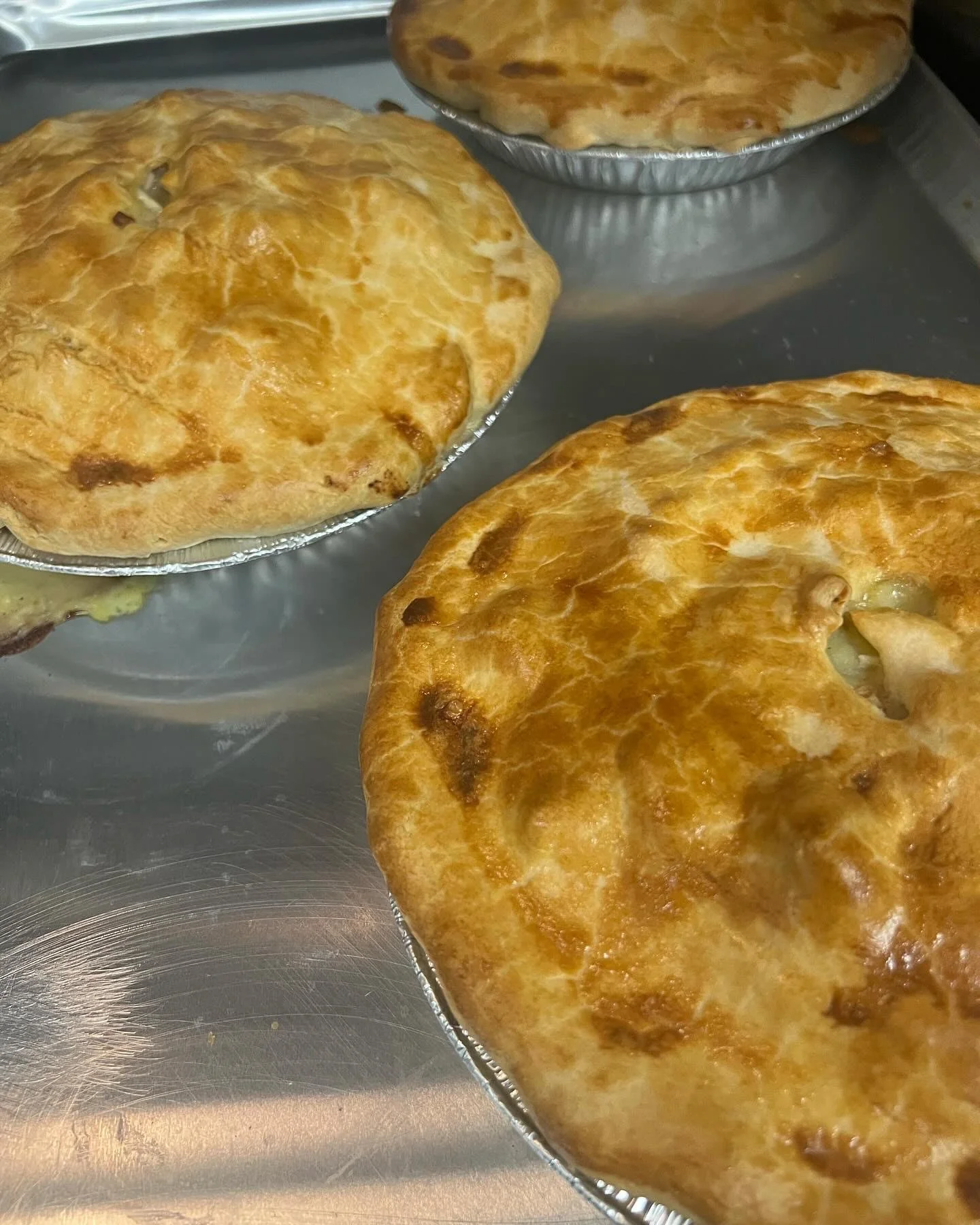 largechickenpie.jpg