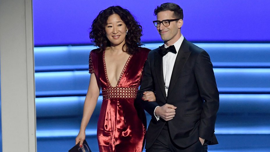 Golden Globe hosts Sandra Oh and Andy Samberg