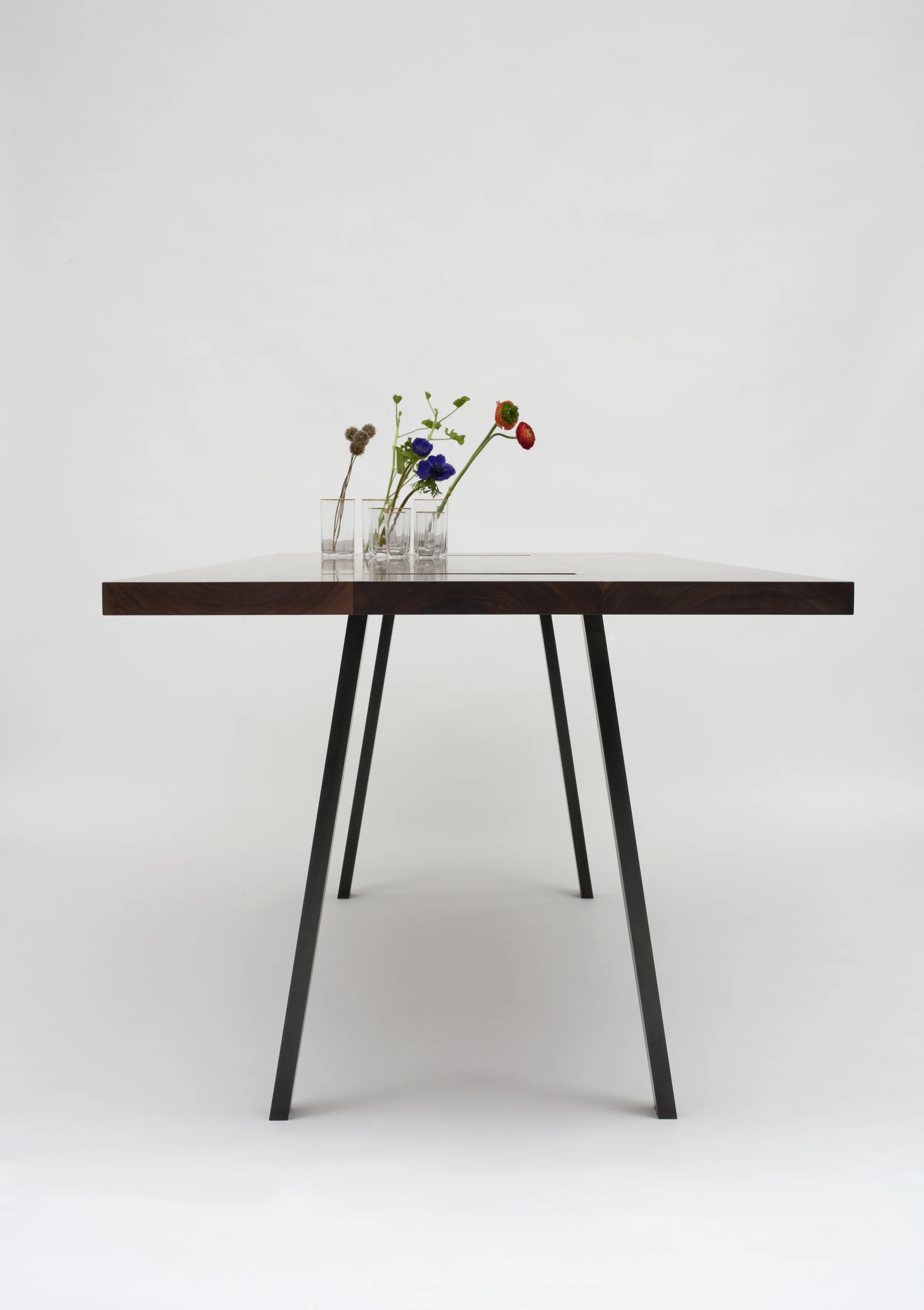 SLOT TABLE