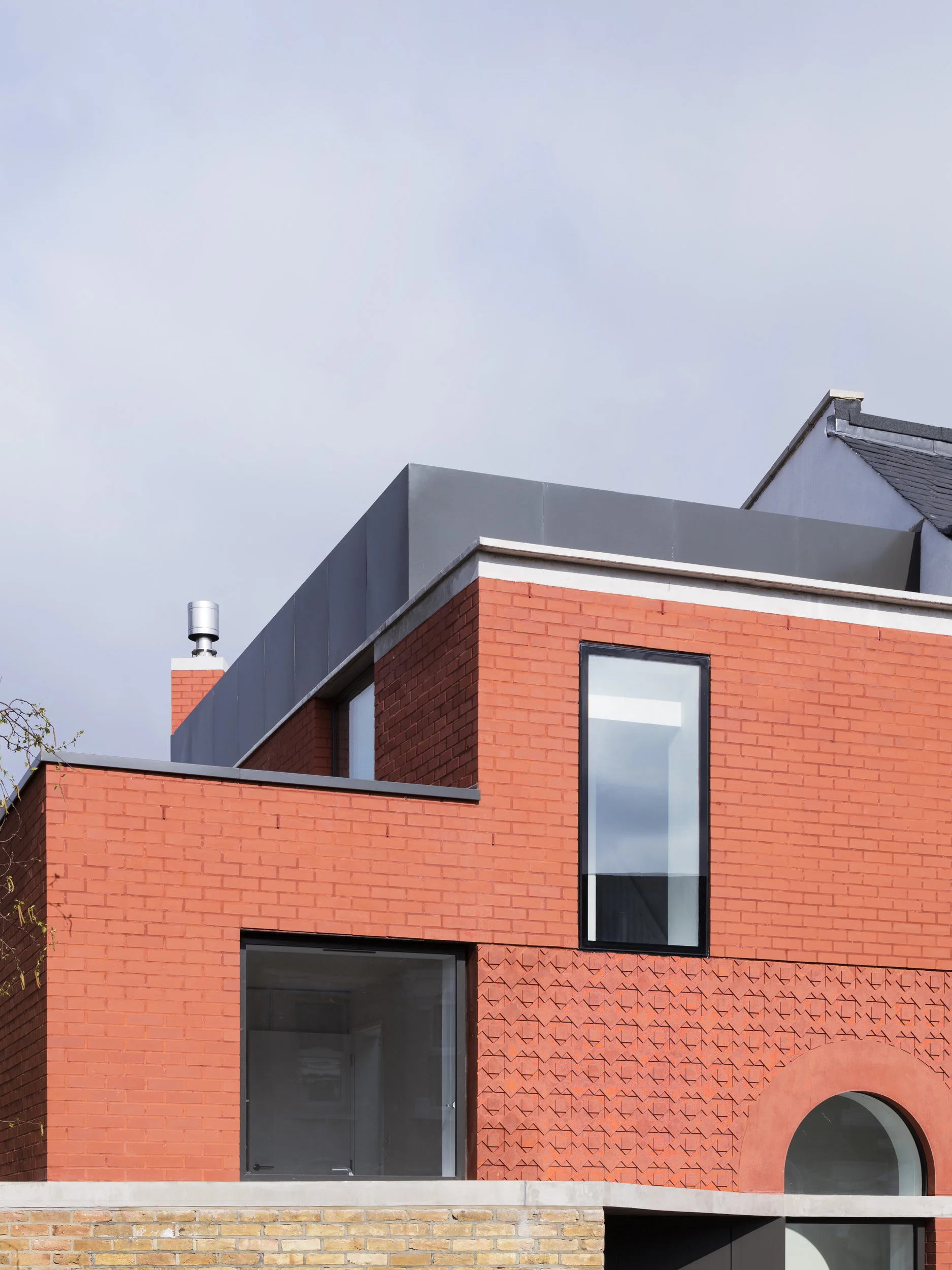 3144_1401_Red House_02_RGardiner.jpg