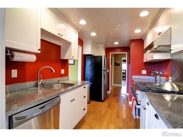 kitchen2.jpeg