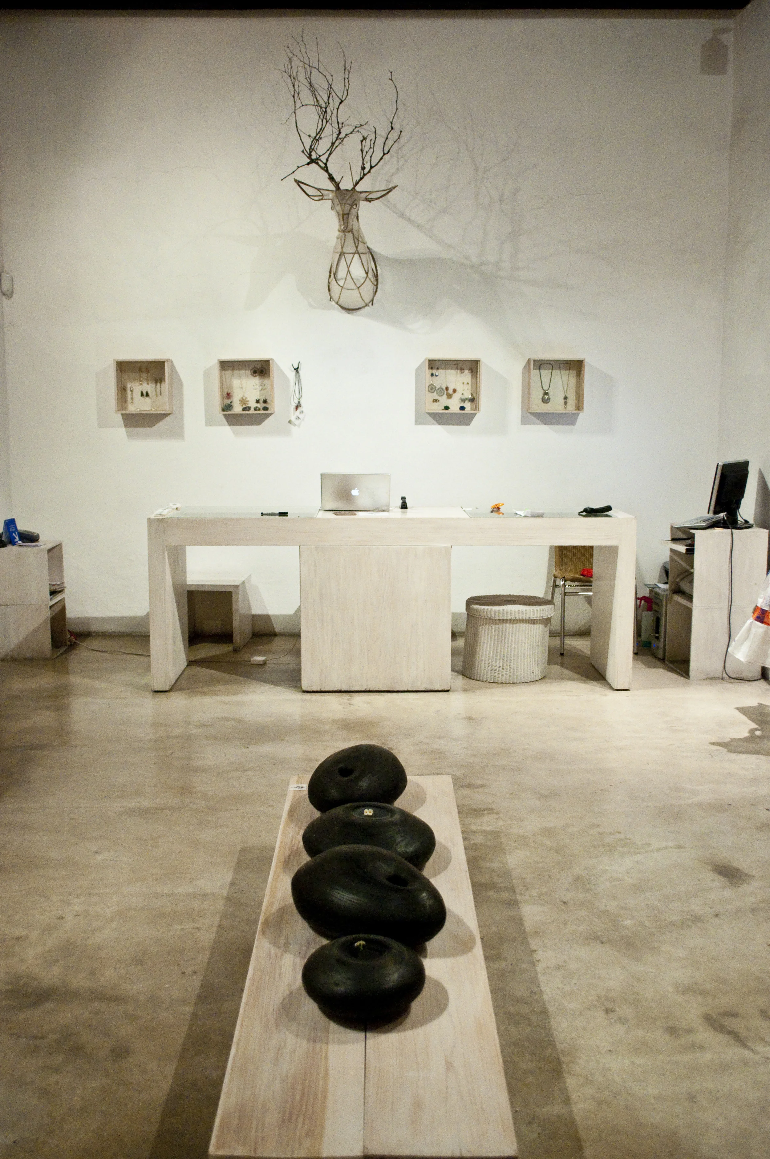 el cazadero – installation view