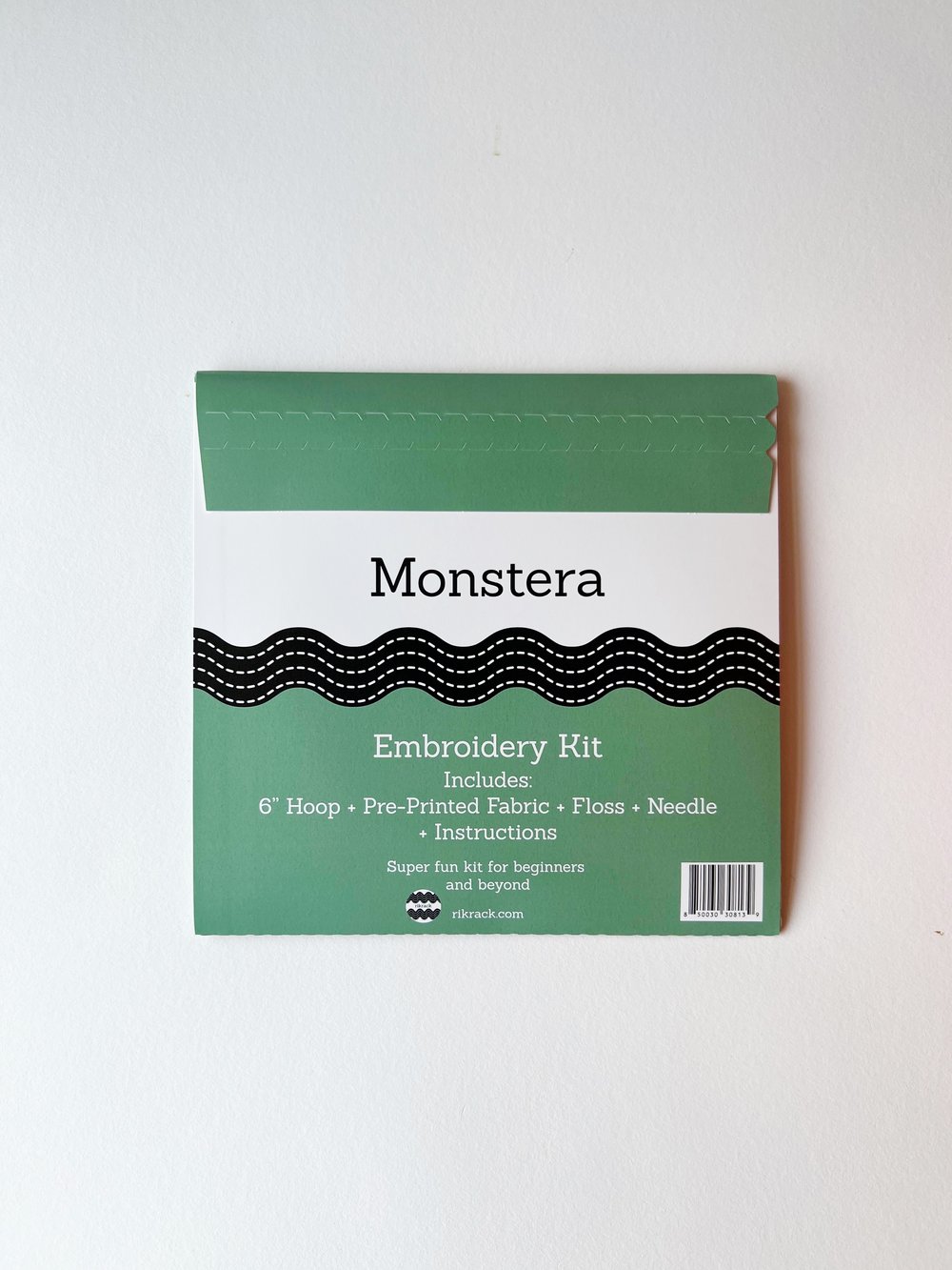 Tetraspherma Monstera House Plant - Hand Embroidery KIT for Beginners –  Artsy Needle