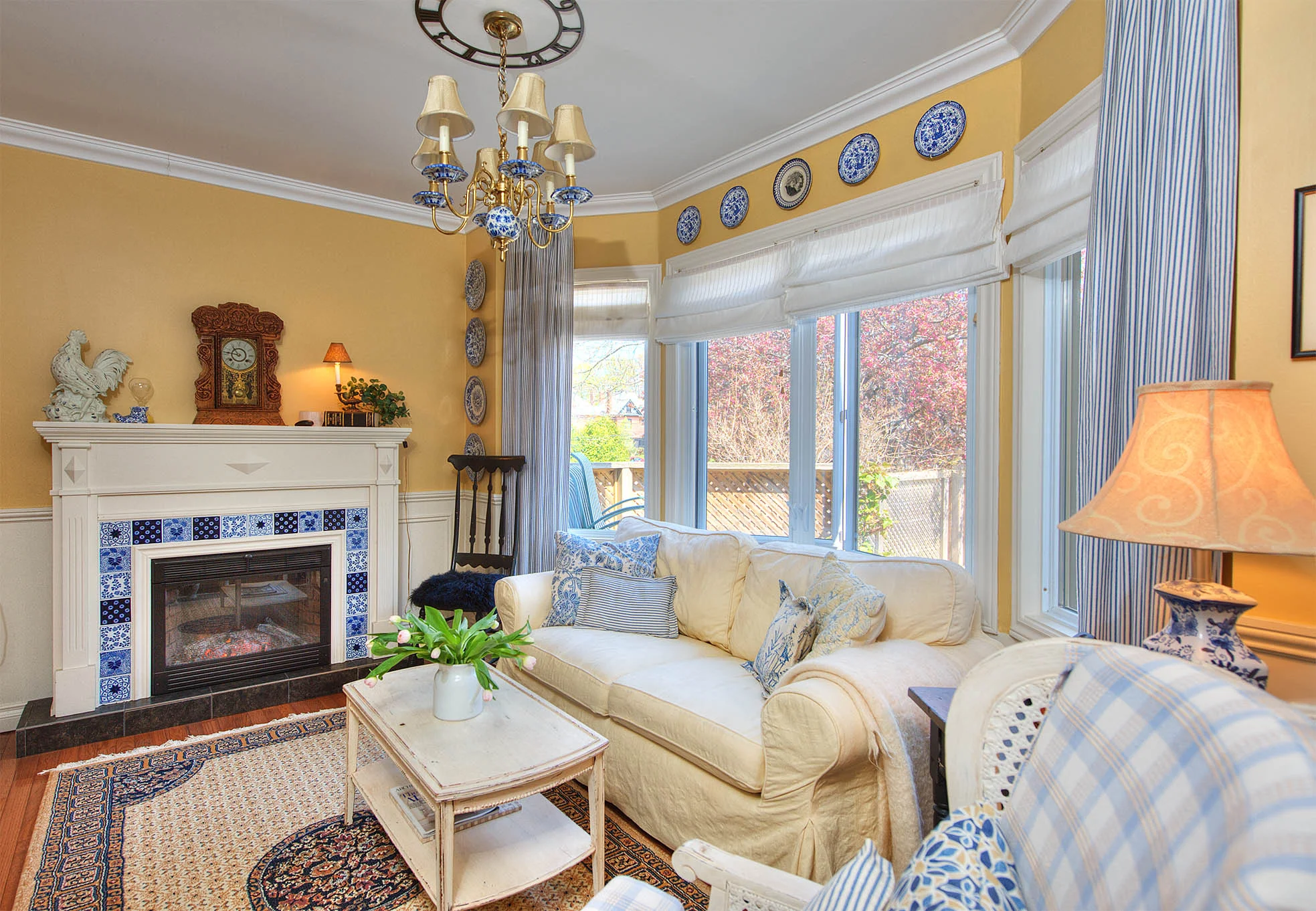 living-room-10.jpg