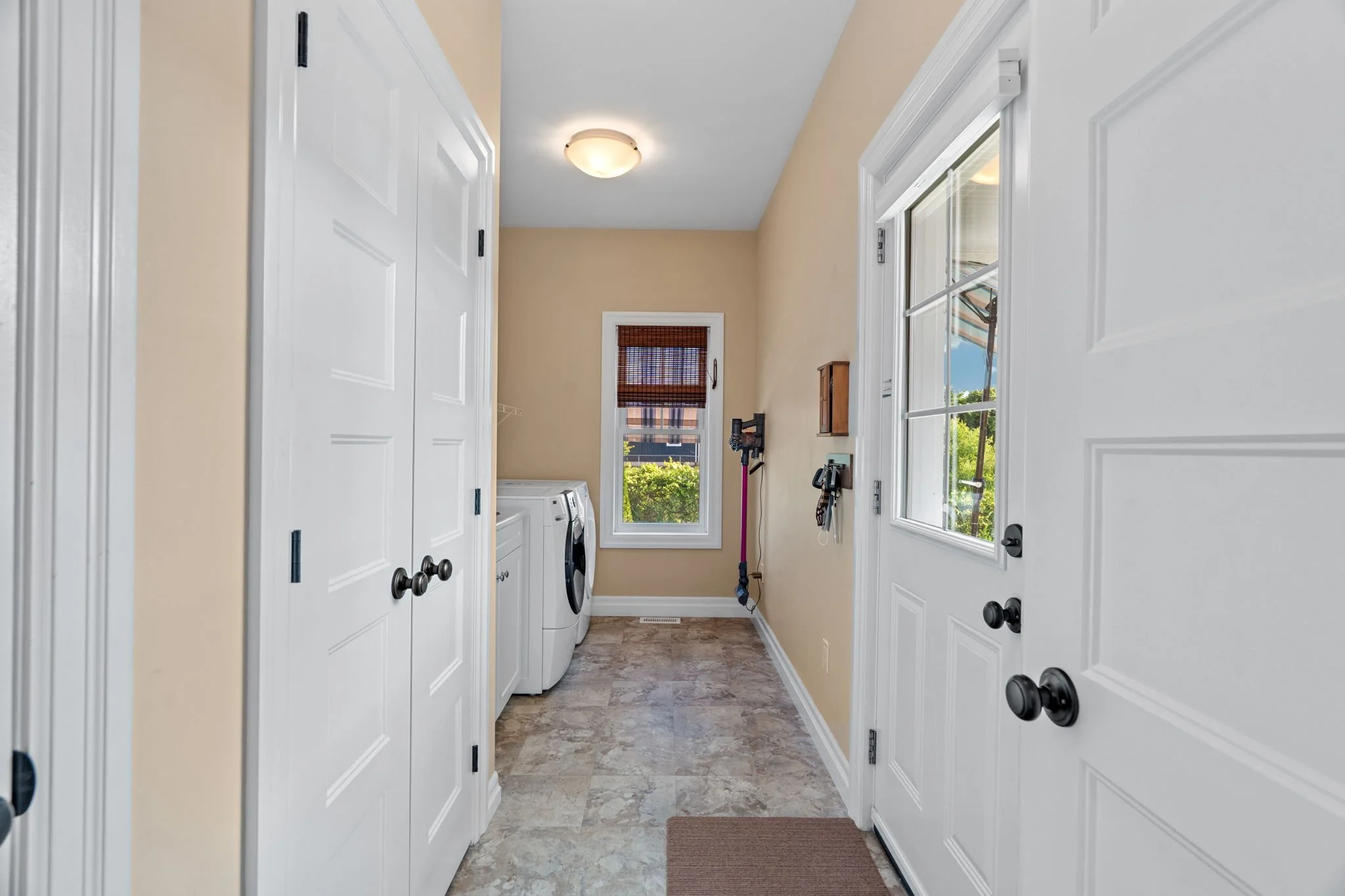 Handy main floor laundry