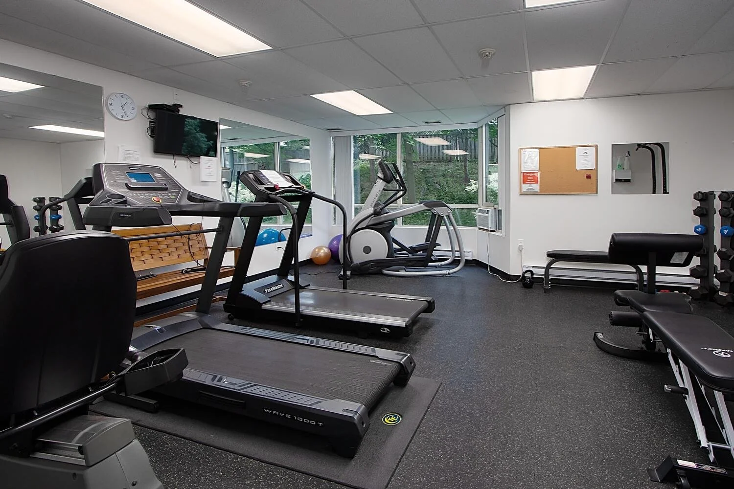 521 Riverside Dr 412 London ON-large-026-021-122 gym-1500x1000-72dpi.jpg