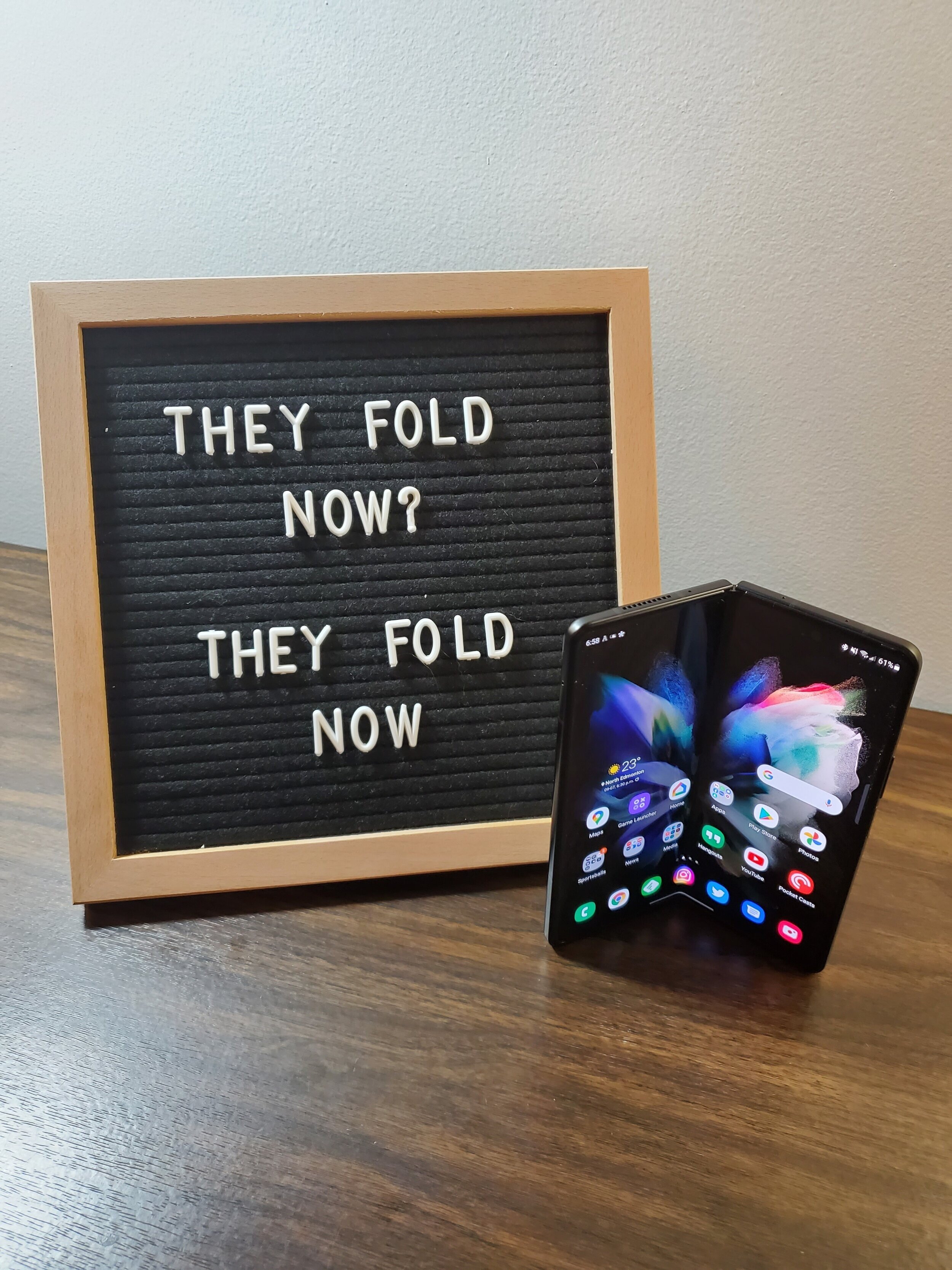 Samsung Galaxy Z Flip 3 Green Unboxing + First Impressions: A Huge Leap! 