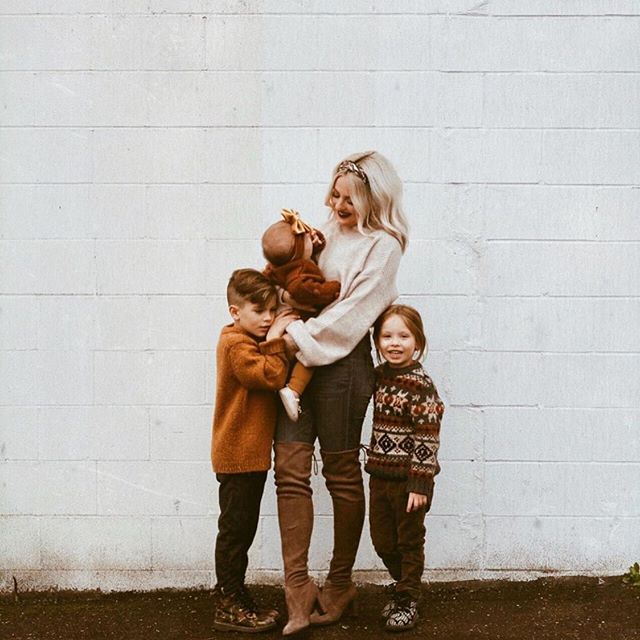 #megainfluener and her cute kiddos @lanadmitruks 🌟 hair by @sarah.porterr